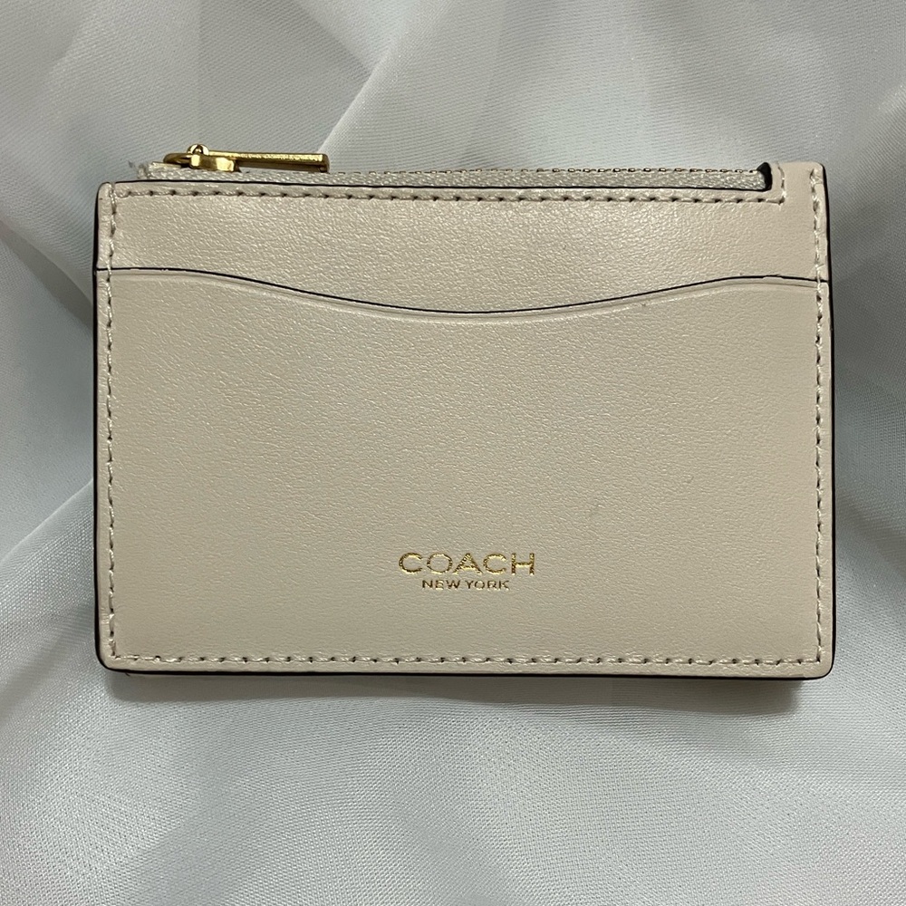 Coach Essentials Card Holder Wallet - Picture 9 of 9